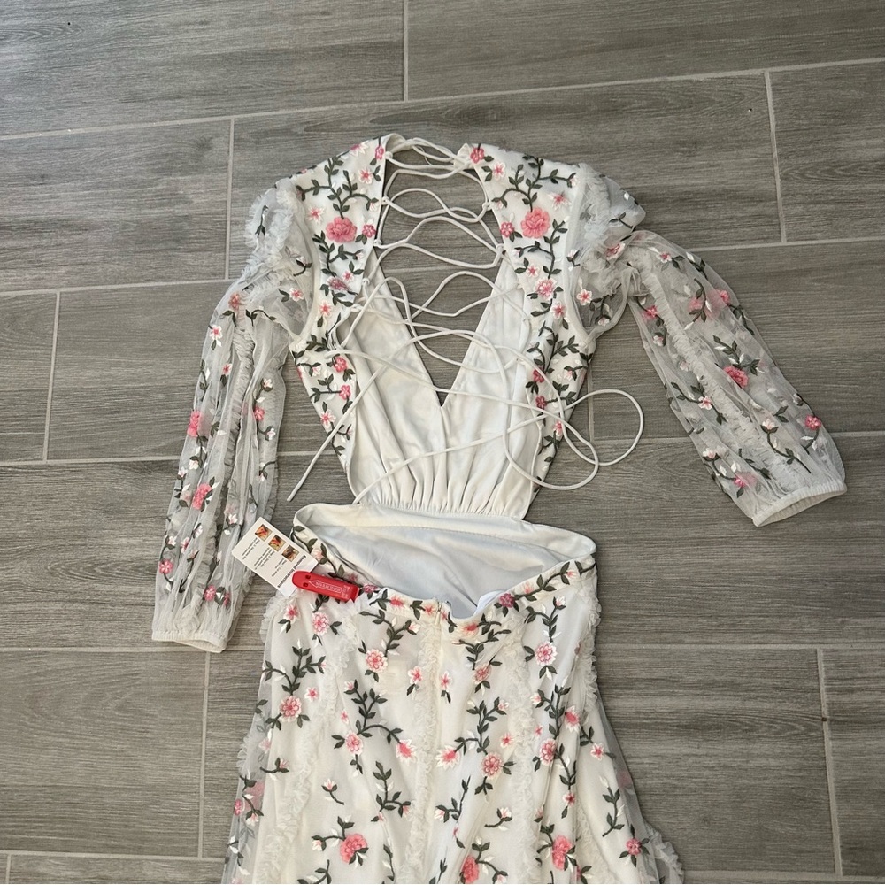 NWT Mac Duggal 70159 Long Sleeve Embellished Cut Out Gown Size 8 Ivory Multi - Picture 6 of 6
